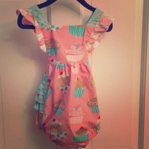 Eleanor Rose Sweet Celebrations Cupcake Bubble